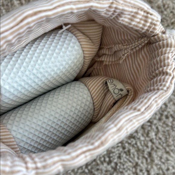 Lemon Packable Slipper - Picture 4 of 5